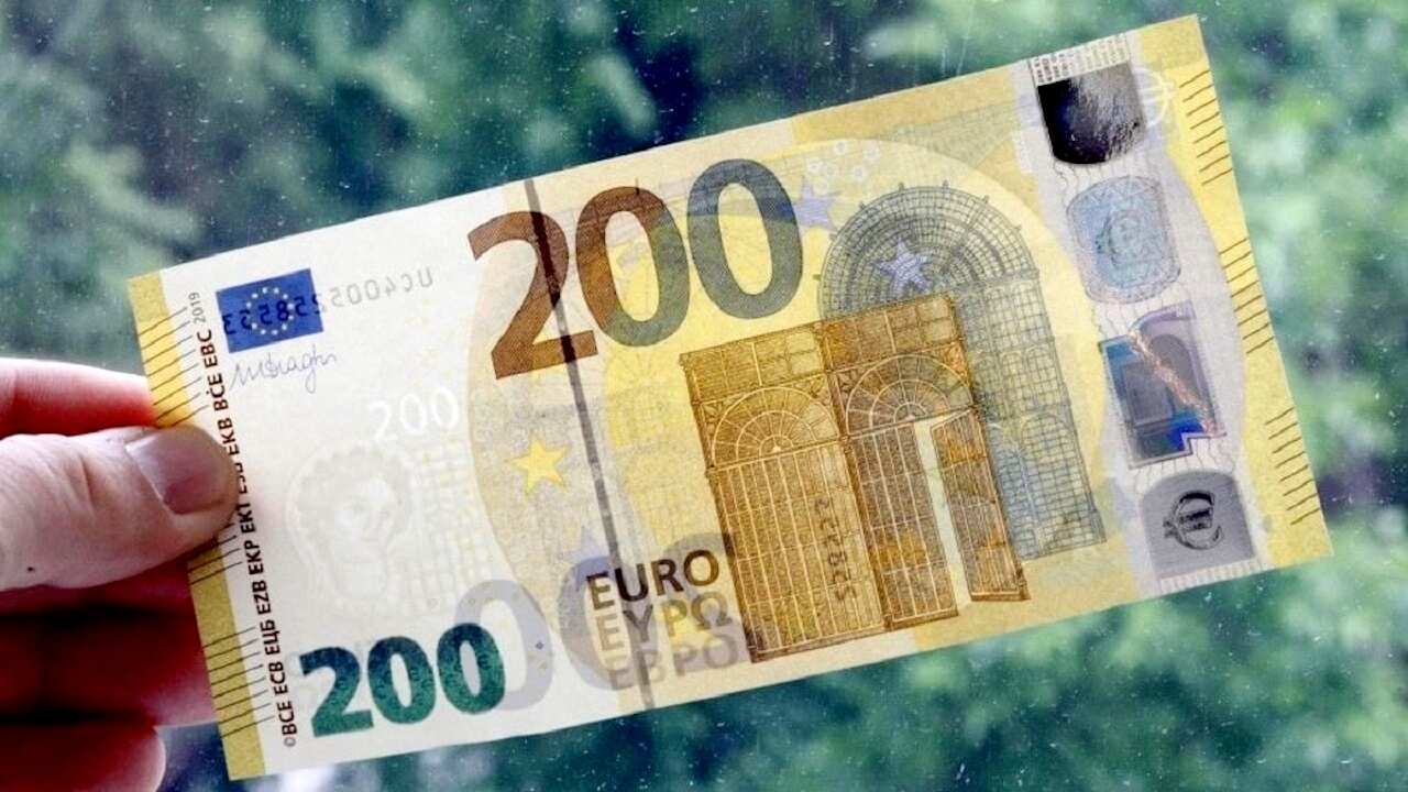 Bonus 200 euro a pensionati: chi non l'ha ricevuto può fare domanda 
